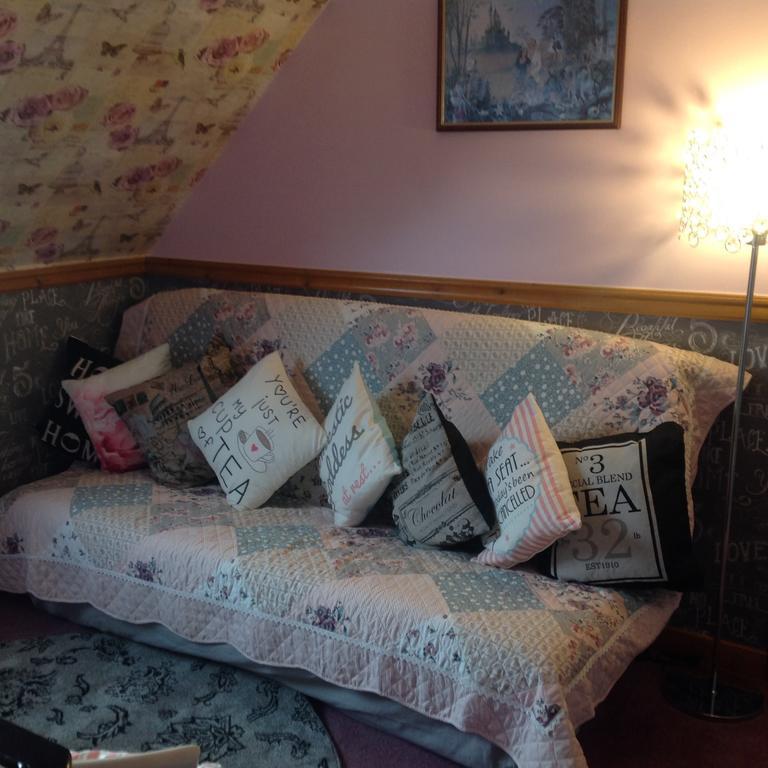 Dunroamin Bed And Breakfast Авимор Екстериор снимка