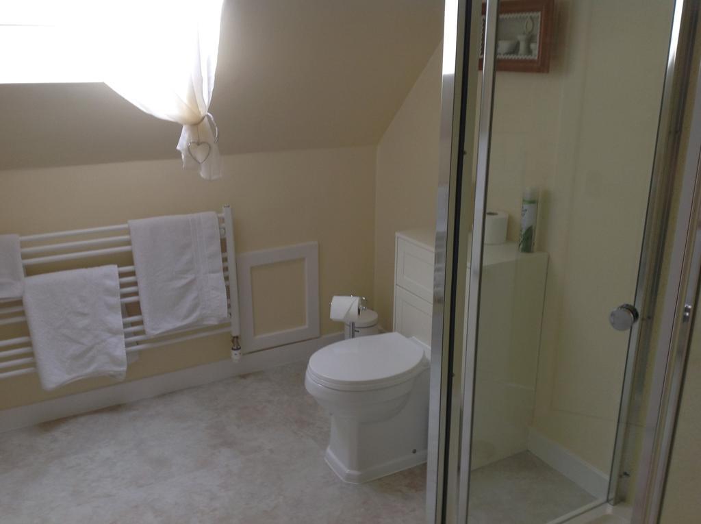 Dunroamin Bed And Breakfast Авимор Екстериор снимка