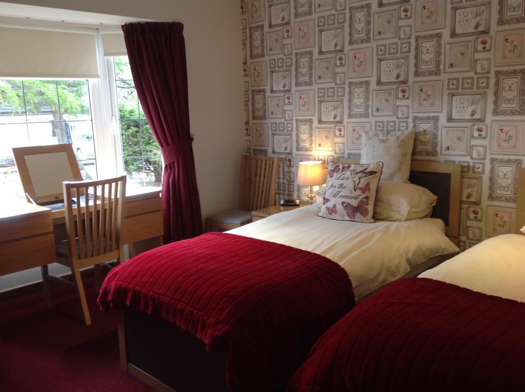 Dunroamin Bed And Breakfast Авимор Екстериор снимка