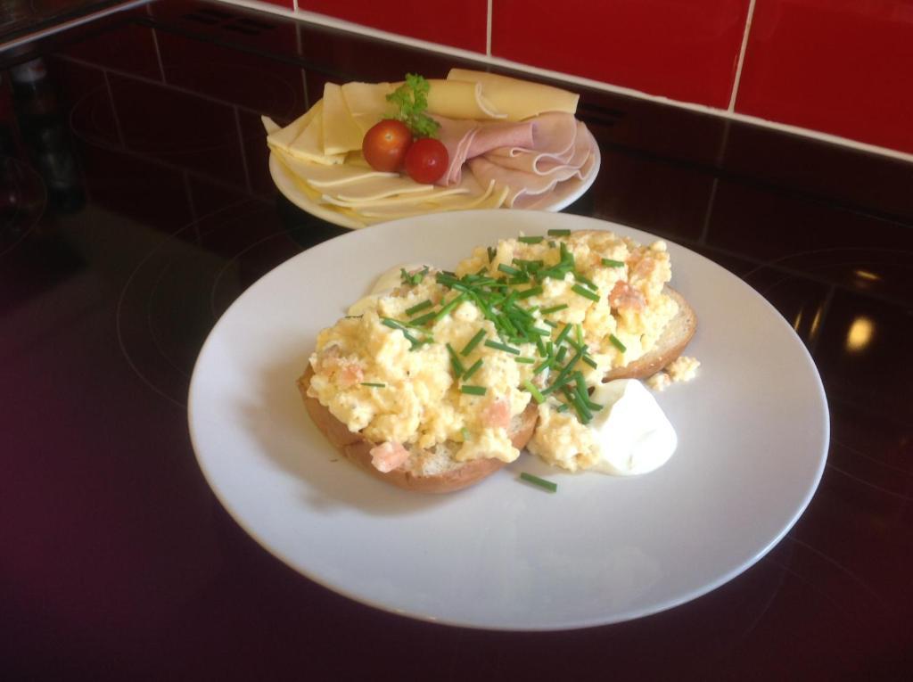 Dunroamin Bed And Breakfast Авимор Екстериор снимка