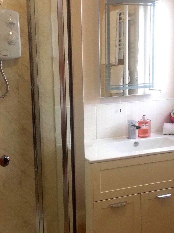 Dunroamin Bed And Breakfast Авимор Екстериор снимка